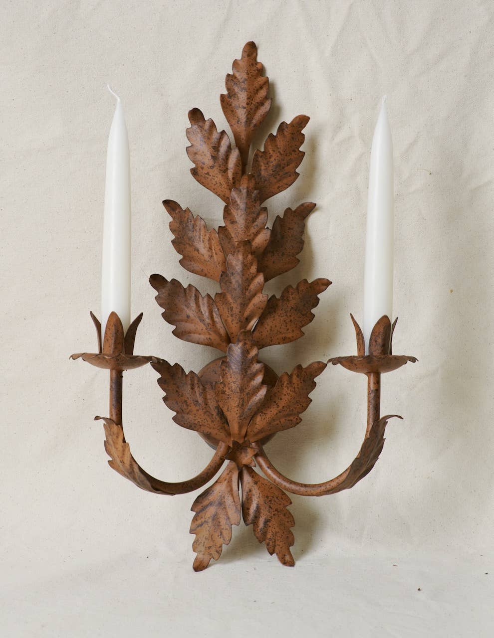 Acanthus Leaves Candle Sconce - 2 Colors